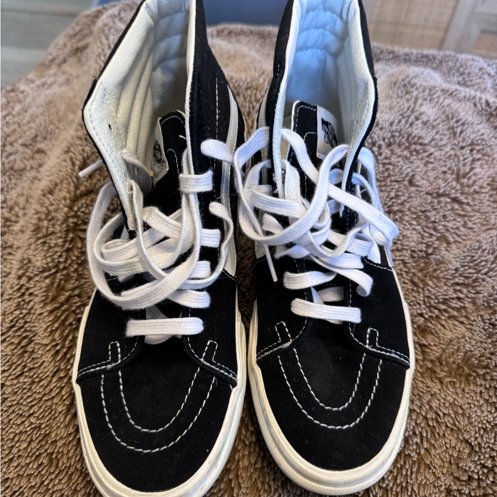 Vans sk8-hi tapered stack form. Women’s size 8.5